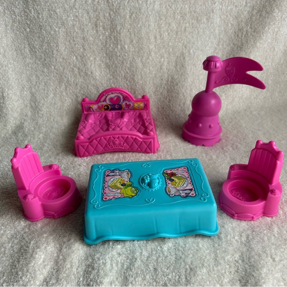 Fisher Price Little People Disney Princess Castle Replacement Part Set
